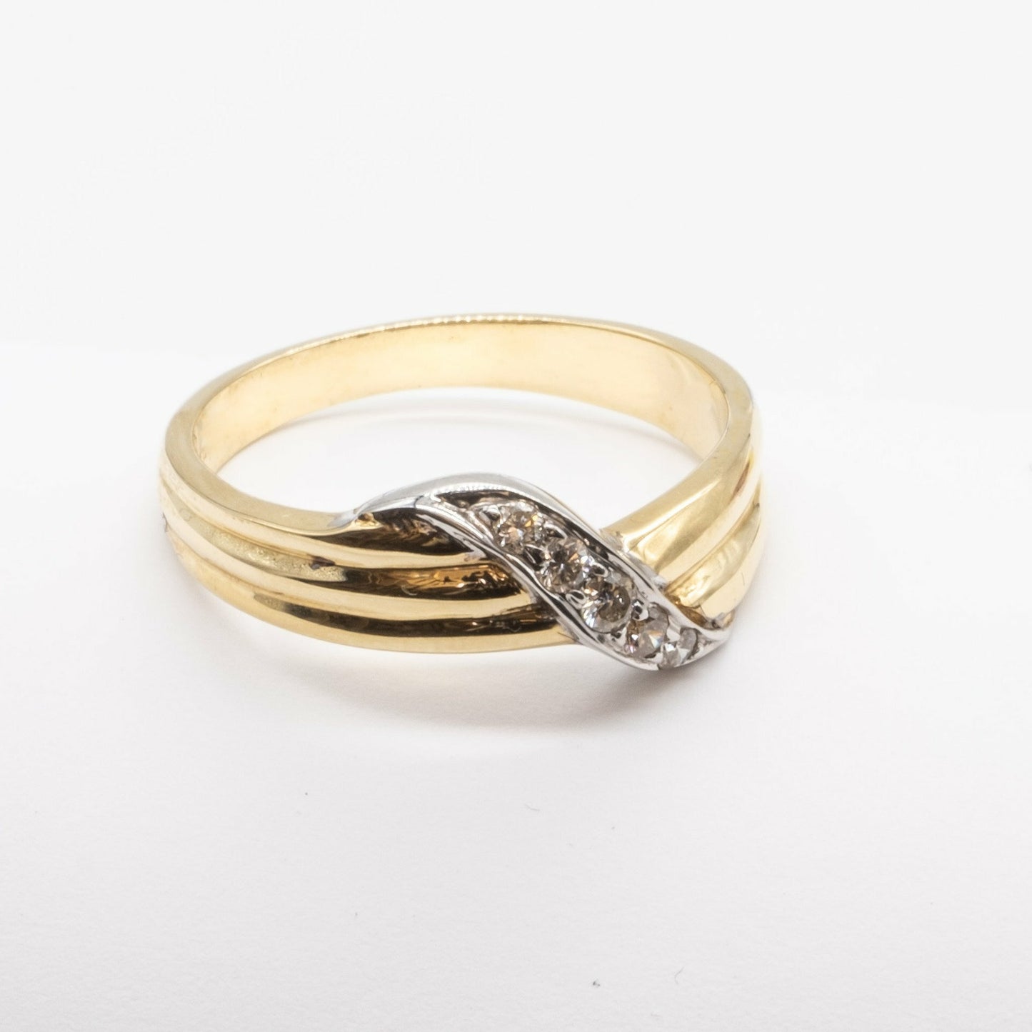 5 Diamond set crossover 18ct yellow gold ring