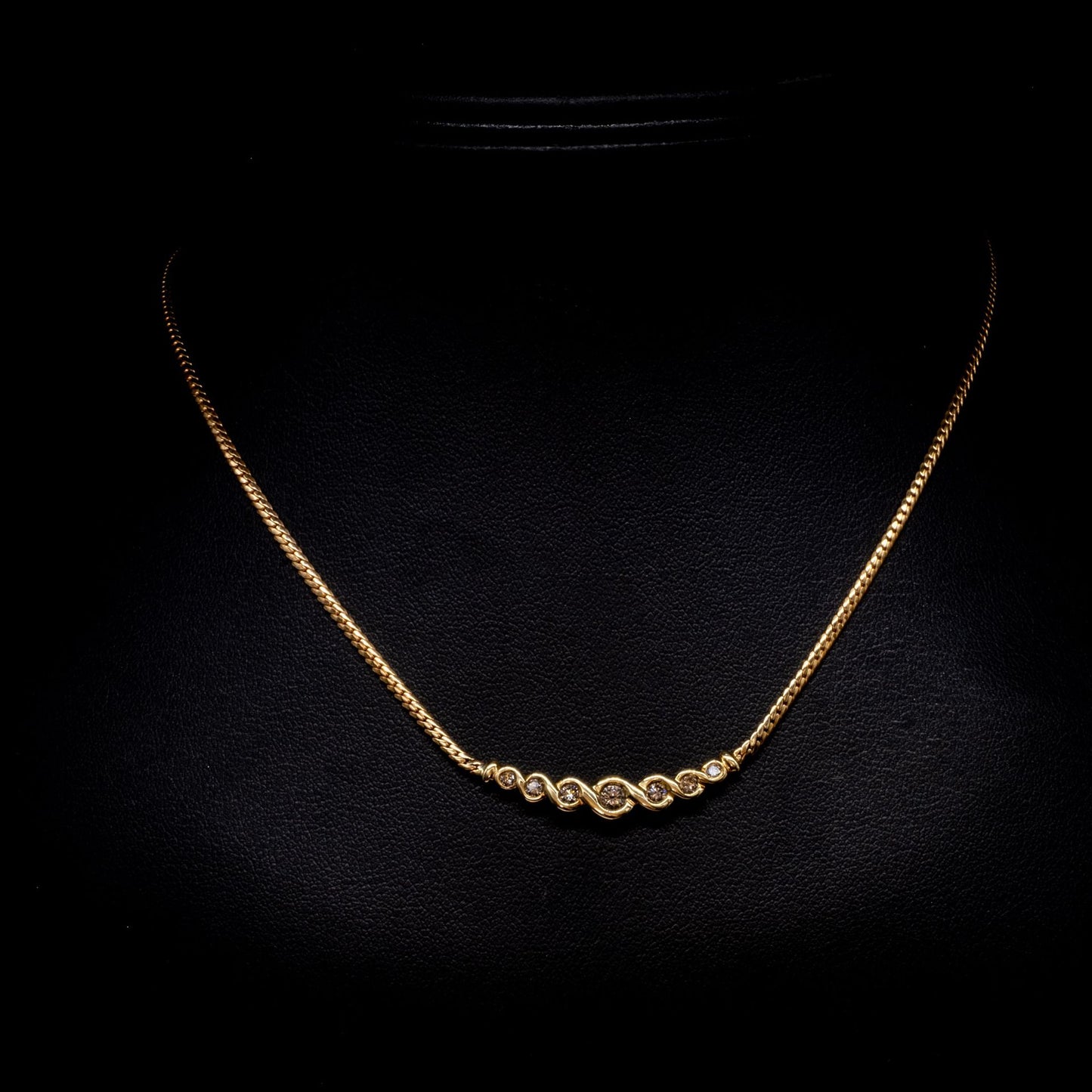 9ct Yellow Gold Graduated Diamond Set Curved Necklet
