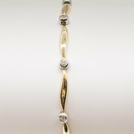 9ct gold cz bracelet